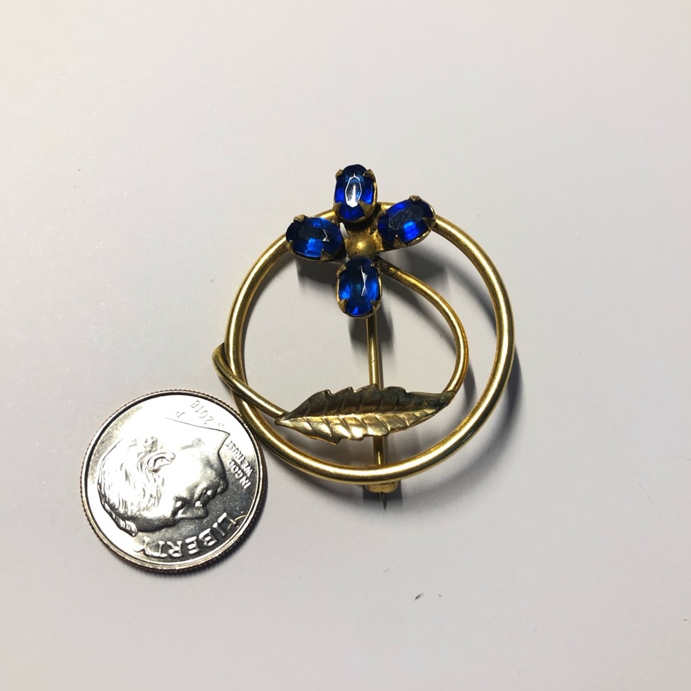 Vintage 1950’s Blue Flower Brooch